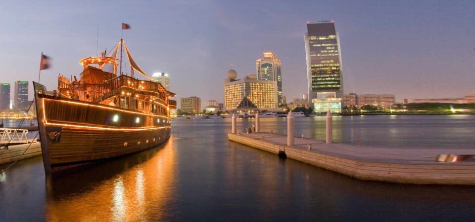 dhow cruise dubai creek