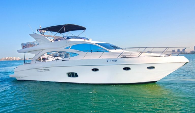 Dubai boat rental